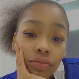 Meet your Posher, Briana